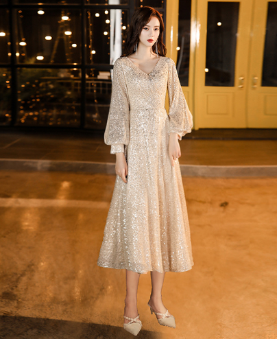 Elegant Evening Dress for Ladies' Party Wear