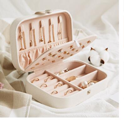 Compact Travel Jewelry Box for Earrings and Rings