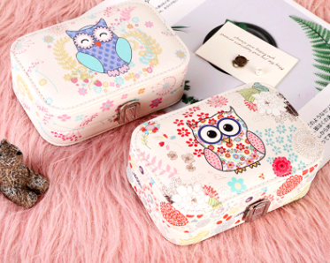Princess Jewelry Box - Small Organizer for Earrings & Rings