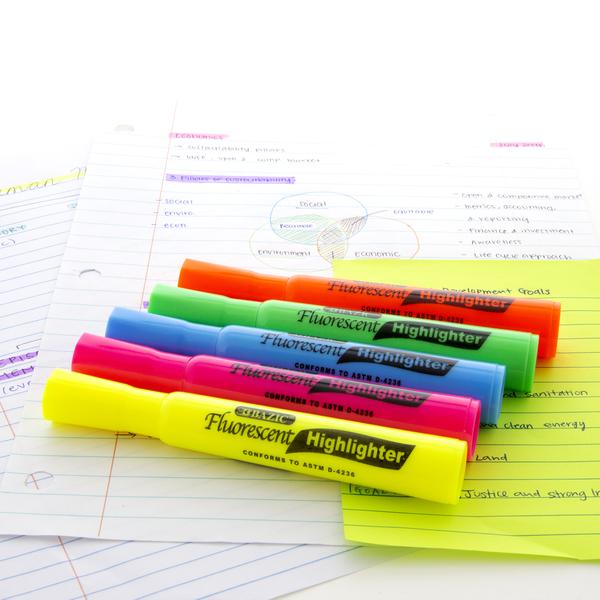 Yellow Desk Style Fluorescent Highlighters (3/Pack)